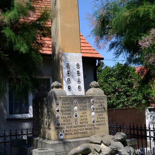 Padlí v I. +II. sv. v. , obelisk s podstavcom