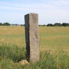 Wegestein Am Burgwall (Ortsausgang Richtung Lehndorf)