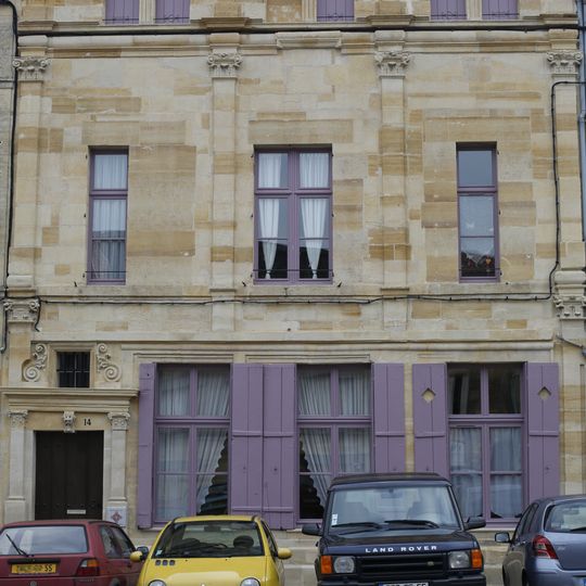 Immeuble, 14 place Saint-Pierre