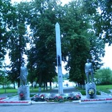 Брацкая магіла савецкіх воінаў і партызан (Глыбокае)