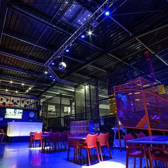 Laser Play - Trampoline Park
