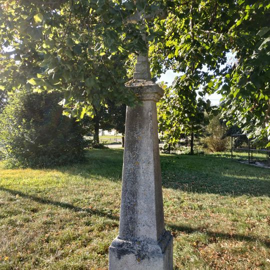 Kříž u lípy ve Věvrově