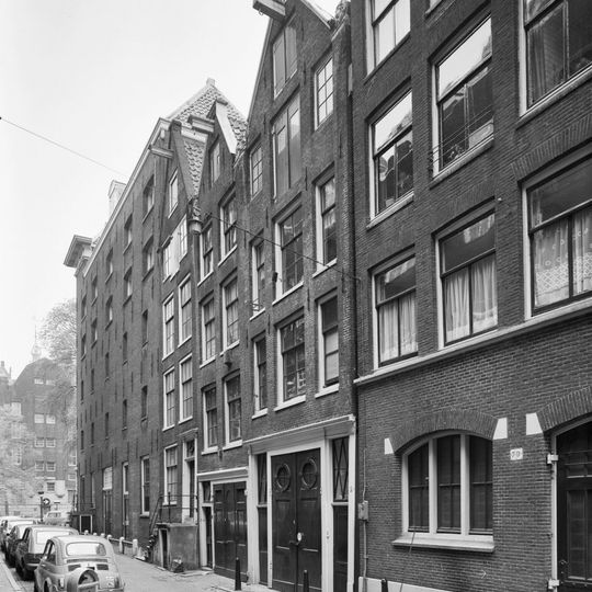 Driekoningenstraat 1, Amsterdam