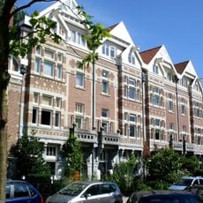 Herenhuis van het complex Teniersstraat 6 / Johannes Vermeerstraat 35-45
