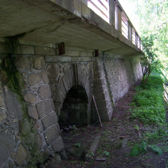 Most Karla Burky - prostřední oblouk