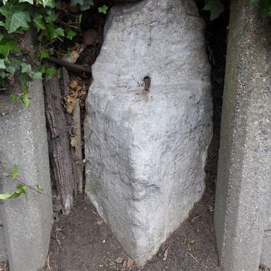 Milestone, Swan Street, by No. 186
