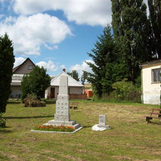Pomník padlým ve Chválkově