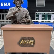 Statue of Chick Hearn
