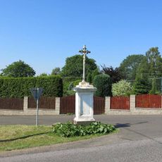 Kříž na rozcestí v obci Kámen