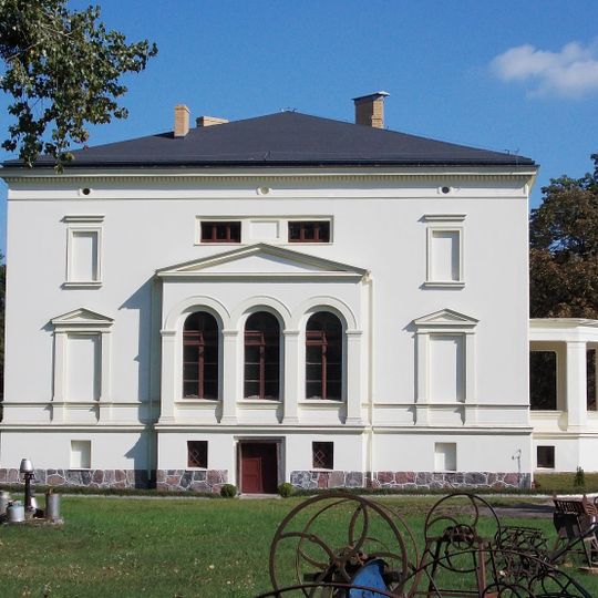 Pałac w Samoklęskach Dużych