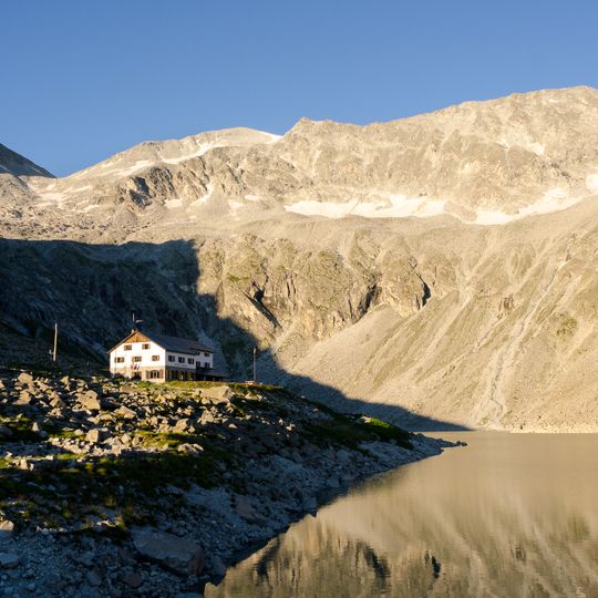 Rifugio Giuseppe Garibaldi