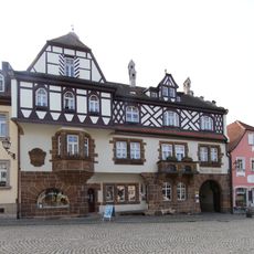 Wohn- und Geschäftshaus