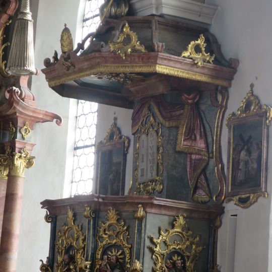 Pulpit of St. Michael - interior