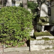 Grave of Unidentified 4