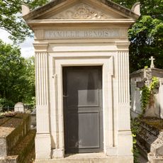 Grave of Benoist
