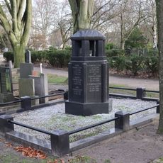 Grave monument of the Kwakkelstein family