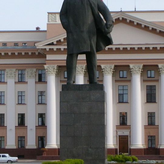 Statue of Lenin in Tyumen