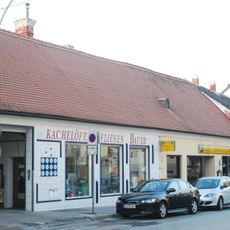 Wohn- und Geschäftshaus