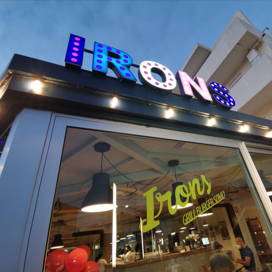 Irons Grill Burger