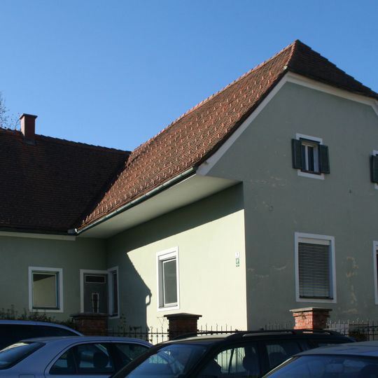 Wohnhaus, ehem. Wehrturm