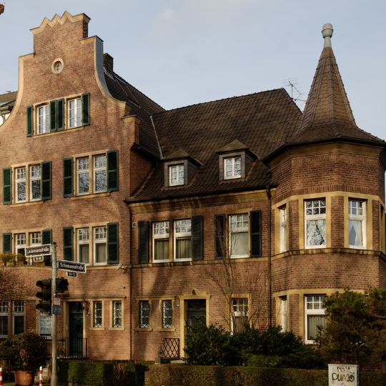 Lindemannstraße 66 and 68