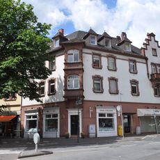 Wohn- und Geschäftshaus Louisenstraße 163