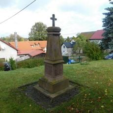 Kamenný kříž v Drahoňovicích