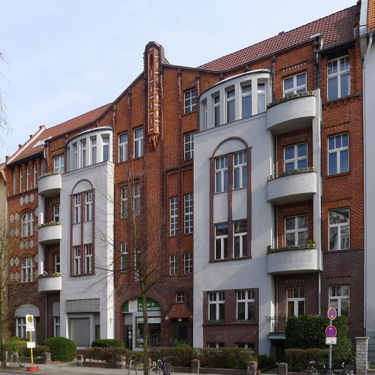 Mietshaus Südwestkorso 74