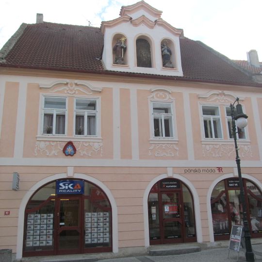 Dům U zlaté hvězdy se sýpkou