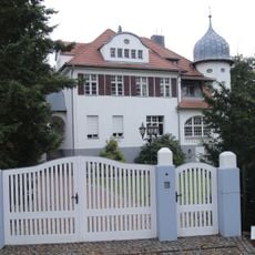 Ernst-Thälmann-Straße 7