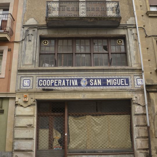 Kale Zaharra 27 etxea