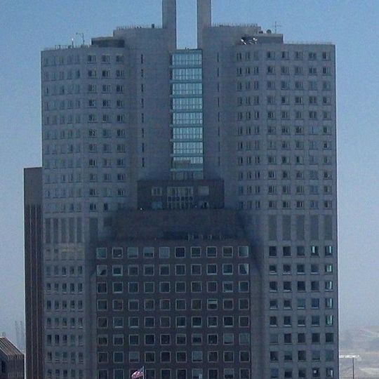 345 California Center