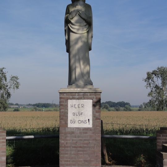 Statue of Sacred Heart of Jesus Christ