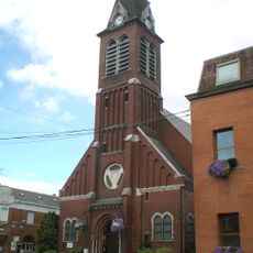 Église de la Sainte-Trinité de Louvroil