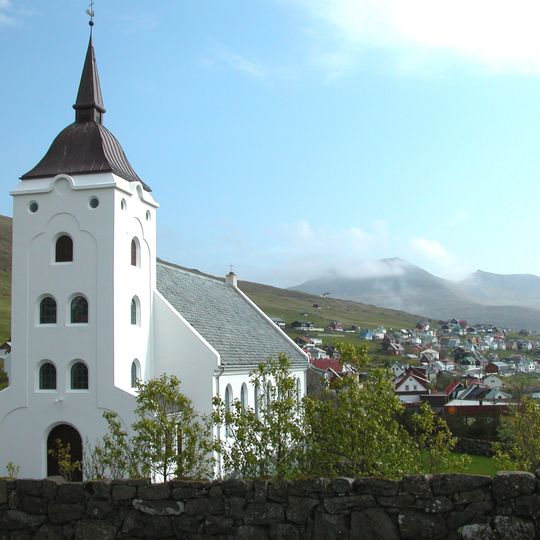 Miðvágs kirkja
