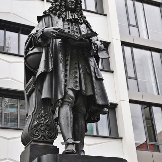 Leibnizdenkmal