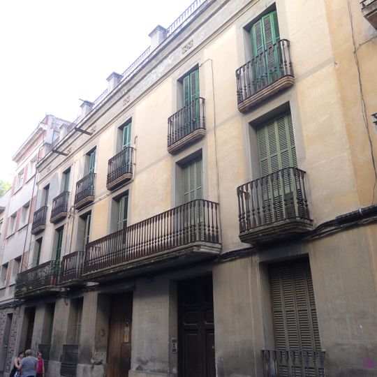House in carrer Òdena, 23-27