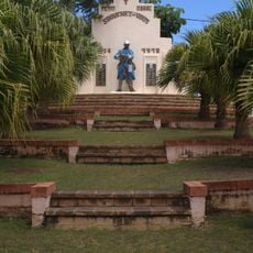 Monument aux morts de Petit-Canal