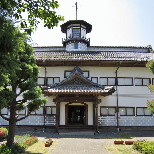 Former Yamabe School Building