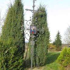 Kříž u Obecního úřadu v Andělské Hoře