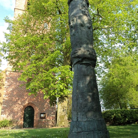 Monument bij de N.H. kerk