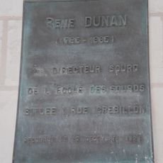 Plaque à René Dunan