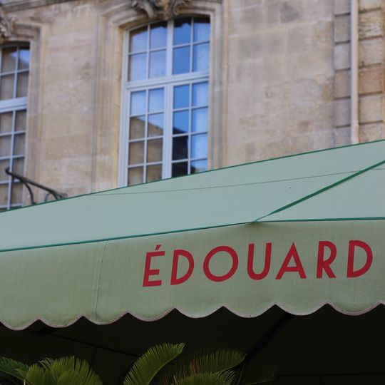 Édouard Vins Et Comestibles