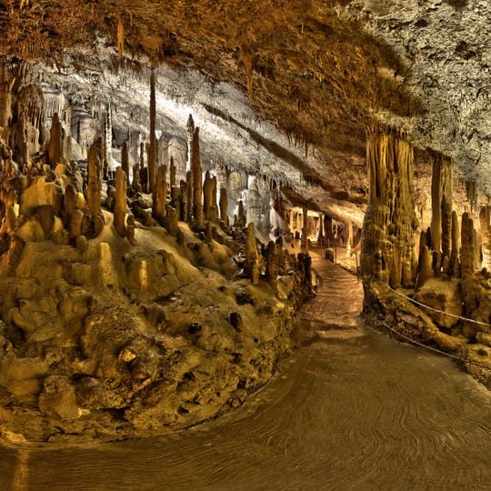 Jaskinie Szkocjańskie