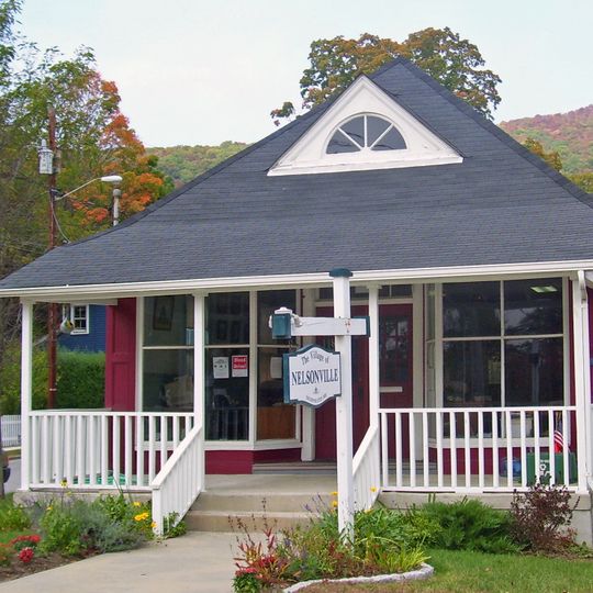 Nelsonville