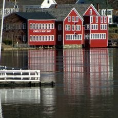 Lowell's Boat Shop