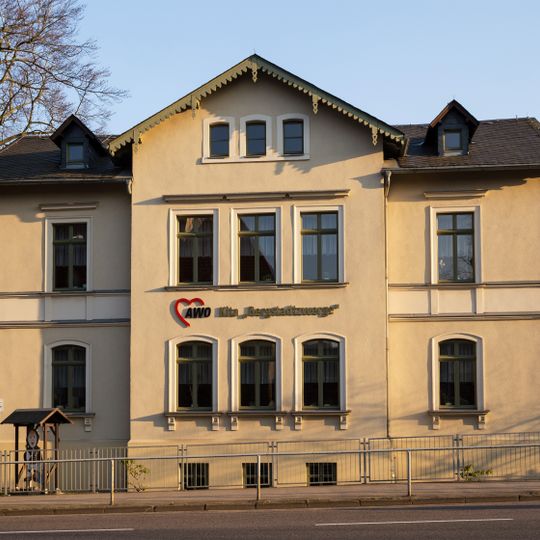 Villenartiges Wohnhaus Schillerstraße 5