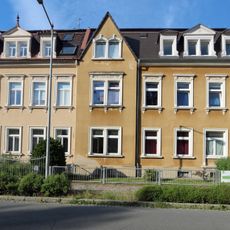 Doppelwohnhaus in offener Bebauung Bautzner Straße 75, 77