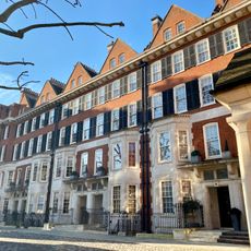 1-8 LYGON PLACE Ebury Street Sw1