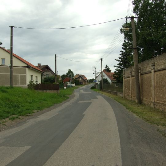 Mezouň